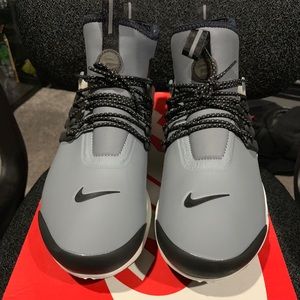 Nike Air Presto Mid Utility Men’s Shoe